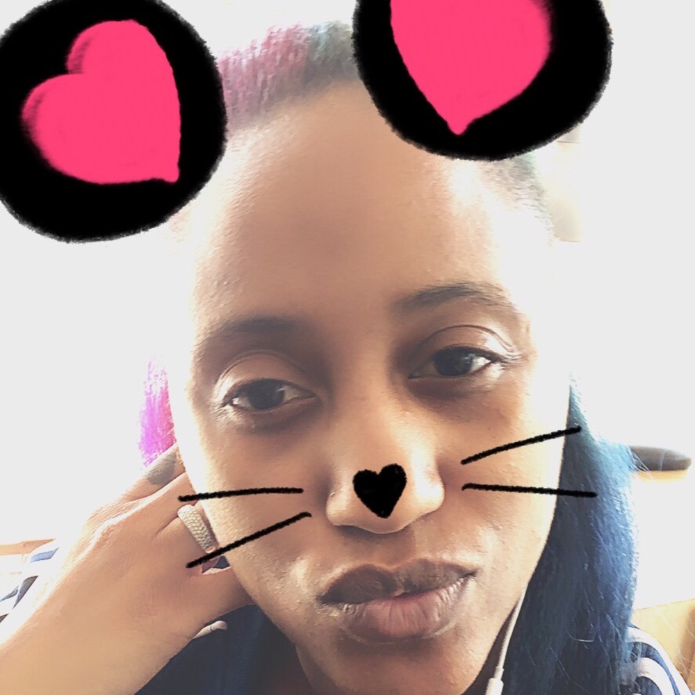 Meet your Posher, April